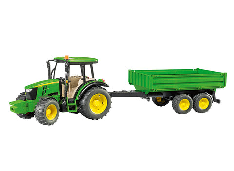 John Deere 5115M tractor met kipper